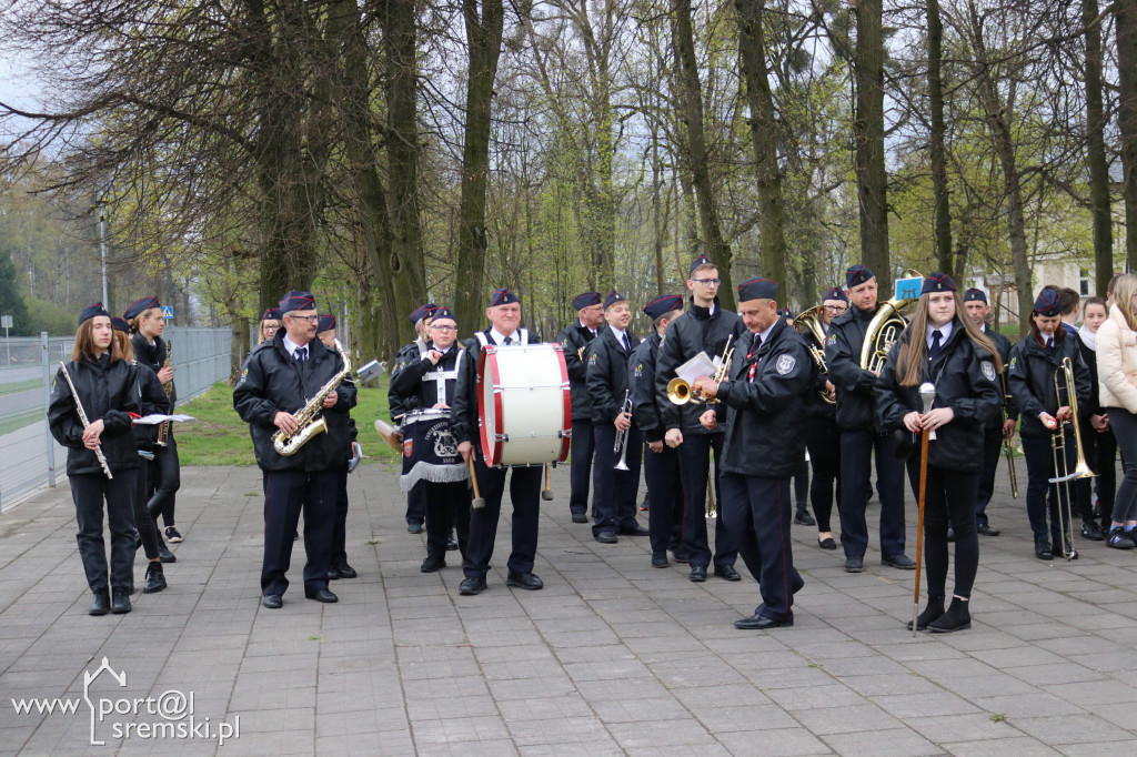 Odsłonięcie tablicy braci Skrzydlewskich
