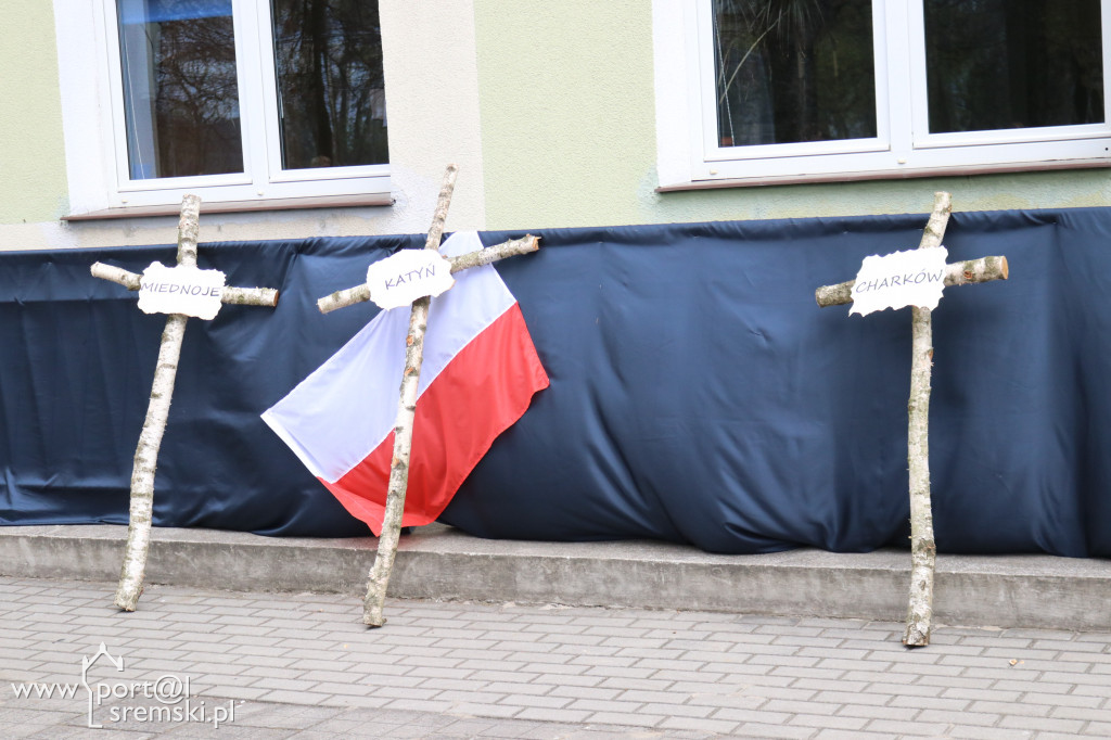 Odsłonięcie tablicy braci Skrzydlewskich