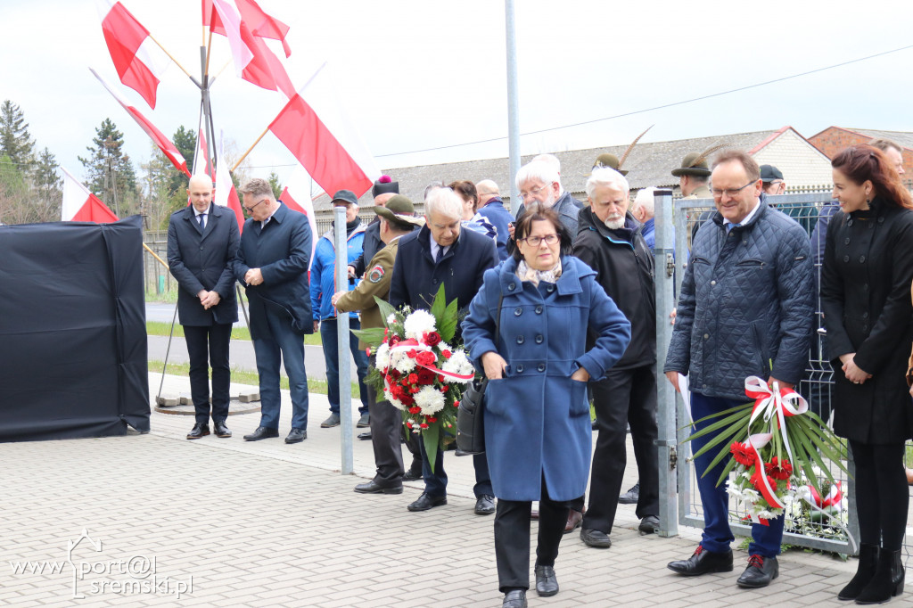 Odsłonięcie tablicy braci Skrzydlewskich
