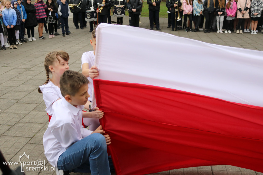 Odsłonięcie tablicy braci Skrzydlewskich