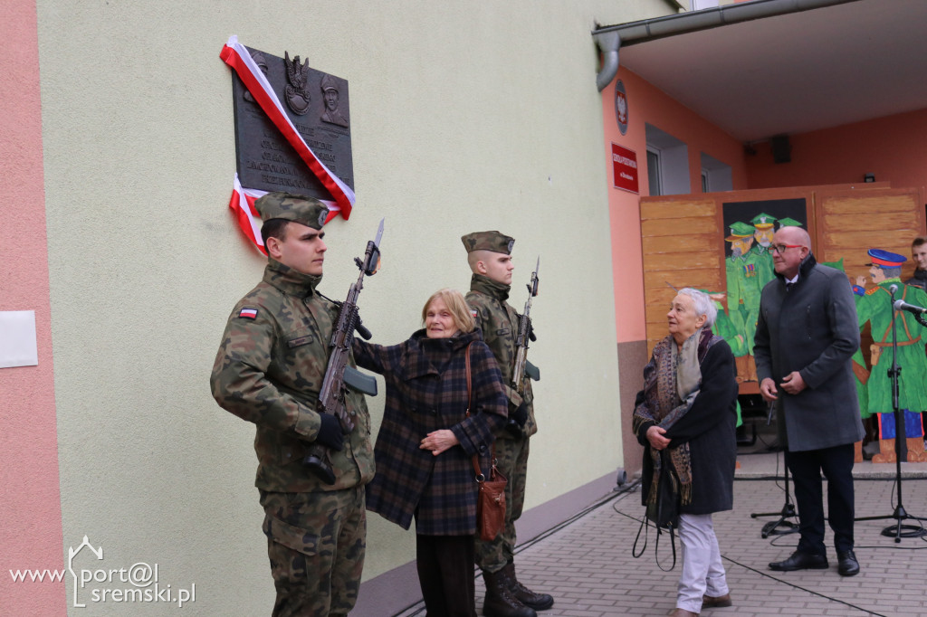 Odsłonięcie tablicy braci Skrzydlewskich