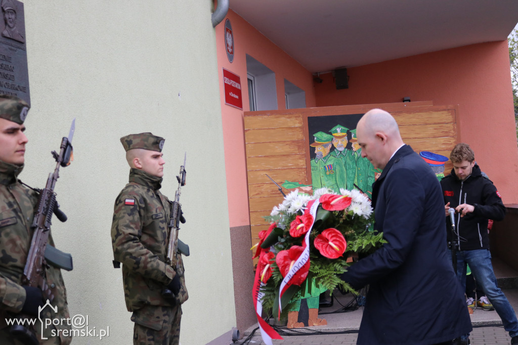 Odsłonięcie tablicy braci Skrzydlewskich