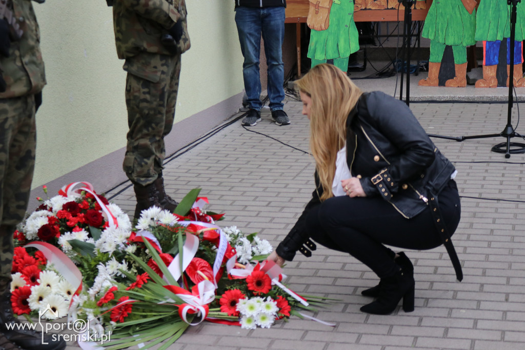 Odsłonięcie tablicy braci Skrzydlewskich