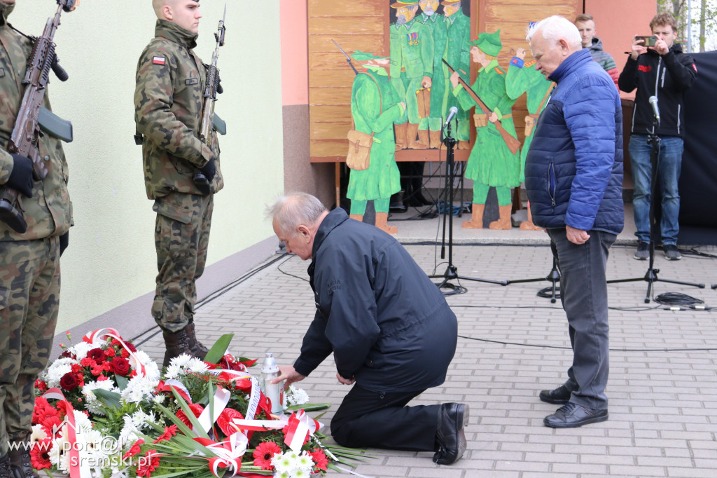 Odsłonięcie tablicy braci Skrzydlewskich