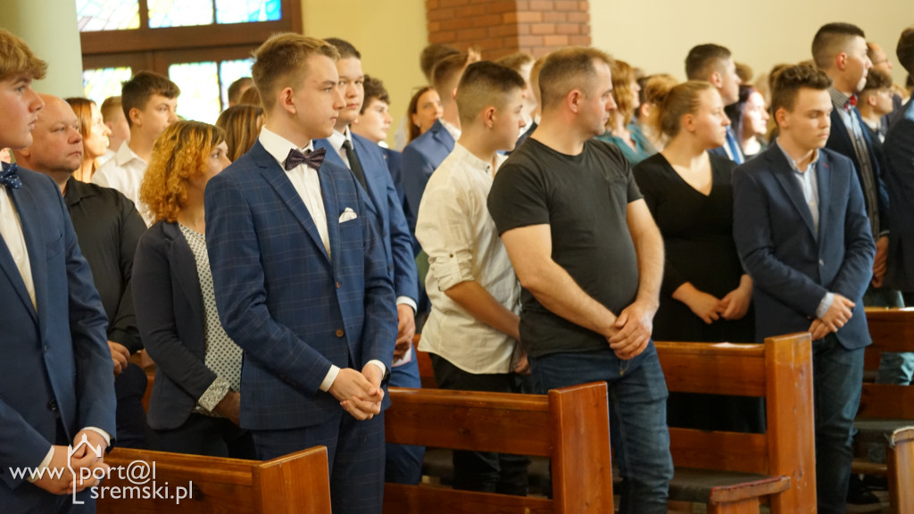 Bierzmowania w parafii pw. bł.  M. Kozala