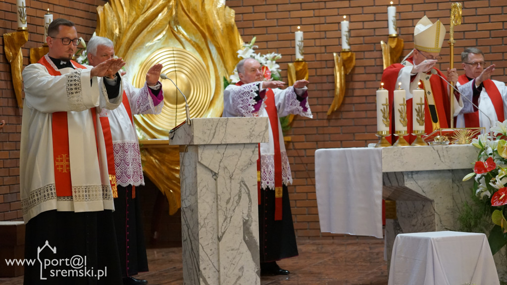 Bierzmowania w parafii pw. bł.  M. Kozala