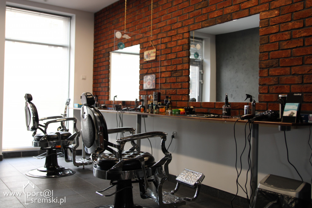 Pierwszy profesjonalny barbershop w Śremie. Miejsce w oldschoolowym stylu...
