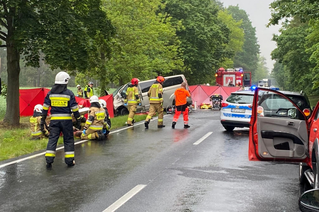 Wypadek na DW 434  Śrem - Kórnik
