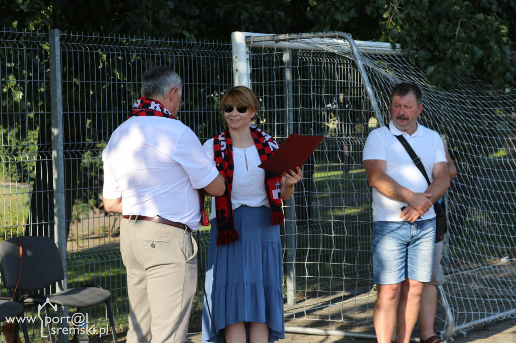 Pogoń Książ Wlkp. z awansem!