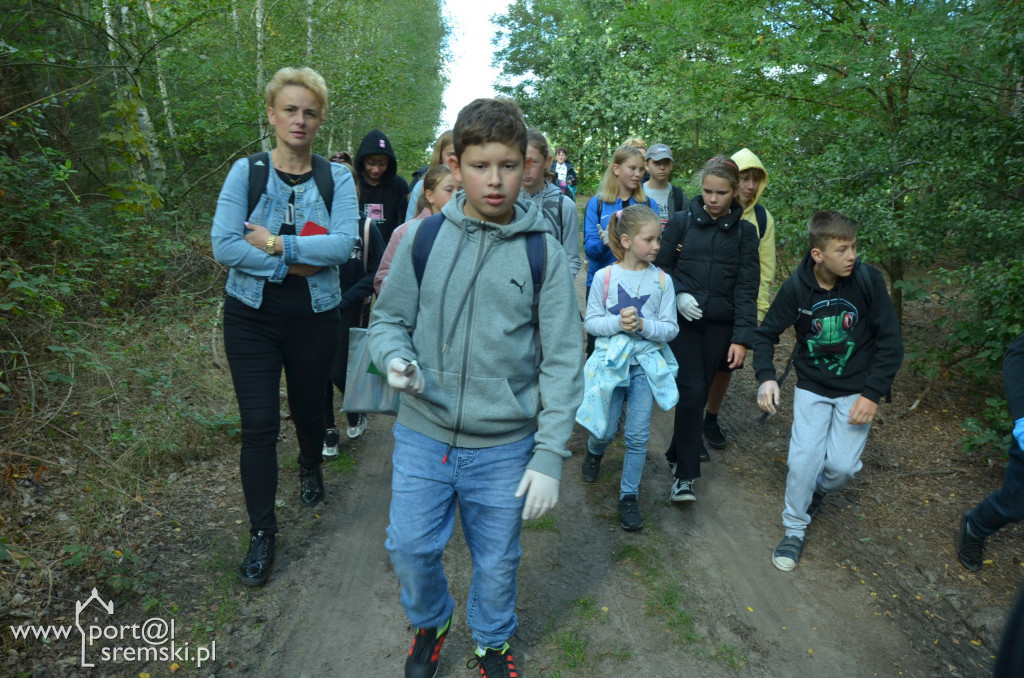 Międzynarodowy Dzień Sprzątania Świata w Książu
