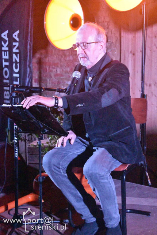 Krzysztof Daukszewicz - Czytanie może być męskie