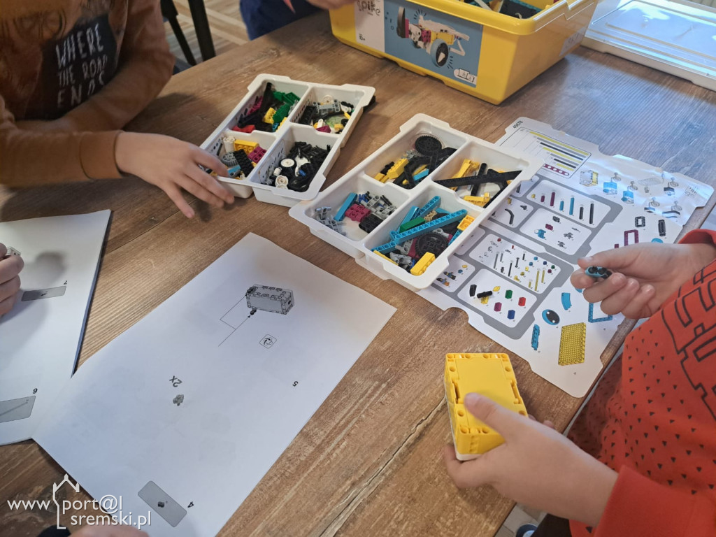 Pokolenie Z i młodzież wzięli się za klocki LEGO!