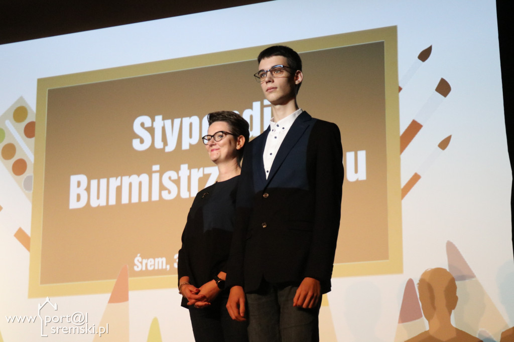 Stypendia burmistrza Śremu za r. sz. 2021/2022