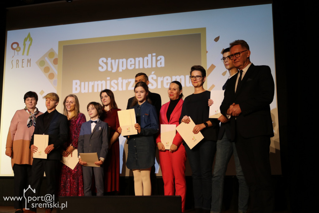 Stypendia burmistrza Śremu za r. sz. 2021/2022