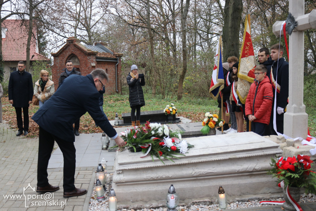 Odsłonięcie nagrobka Józefa Wybickiego w Brodnicy