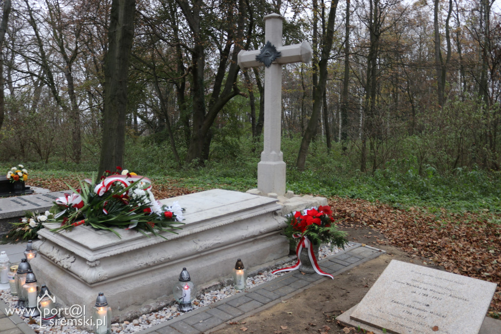 Odsłonięcie nagrobka Józefa Wybickiego w Brodnicy
