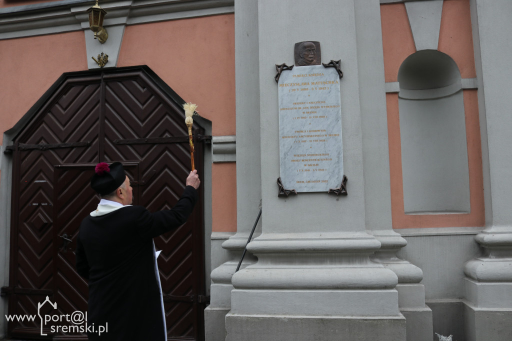 Odsłonięcie tablicy ks. Mieczysława Matuszka