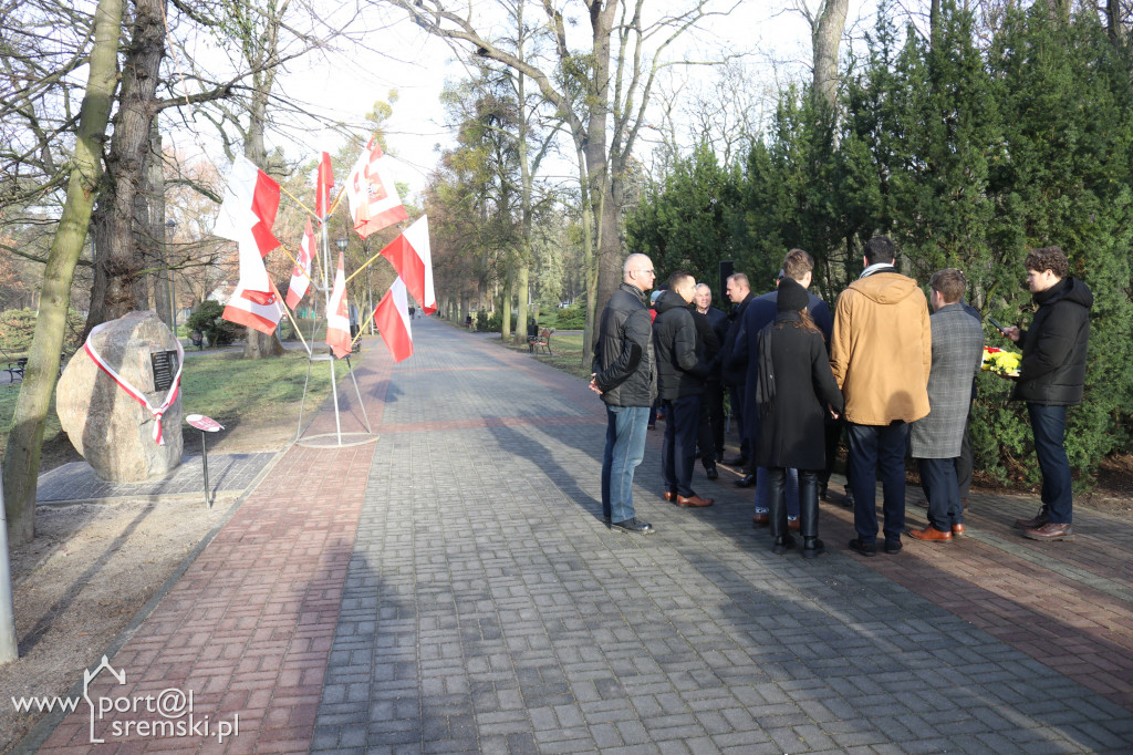 Odsłonięto tablicę poświęconą Romanowi Dmowskiemu