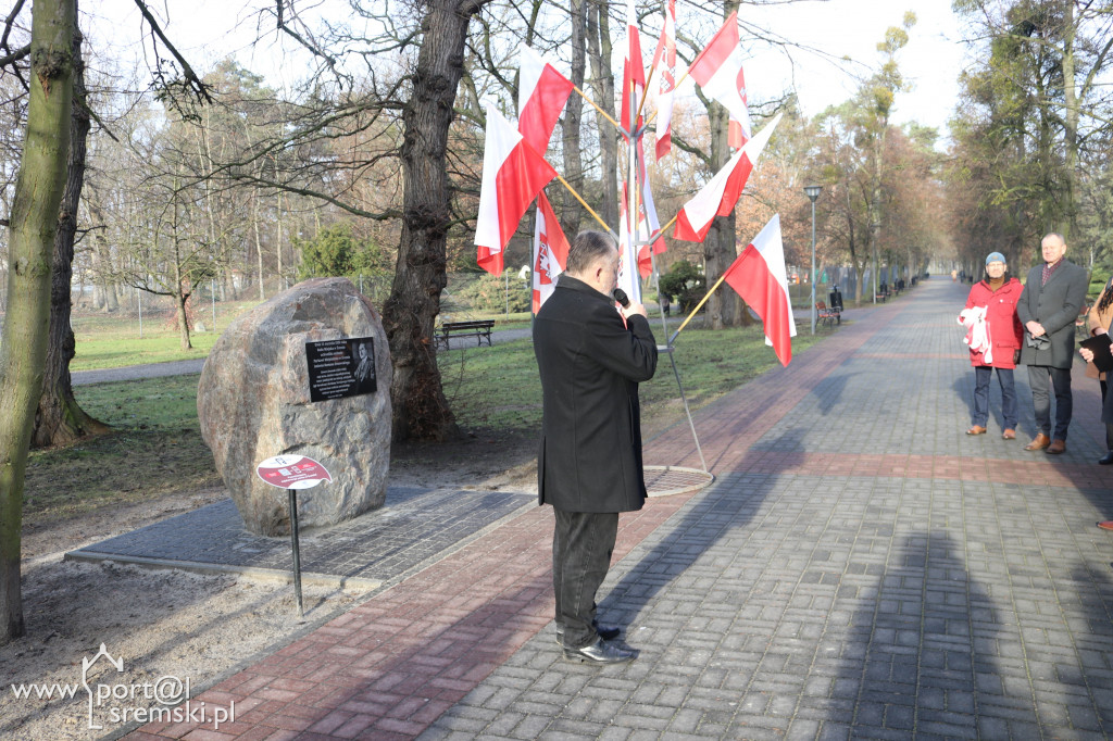 Odsłonięto tablicę poświęconą Romanowi Dmowskiemu