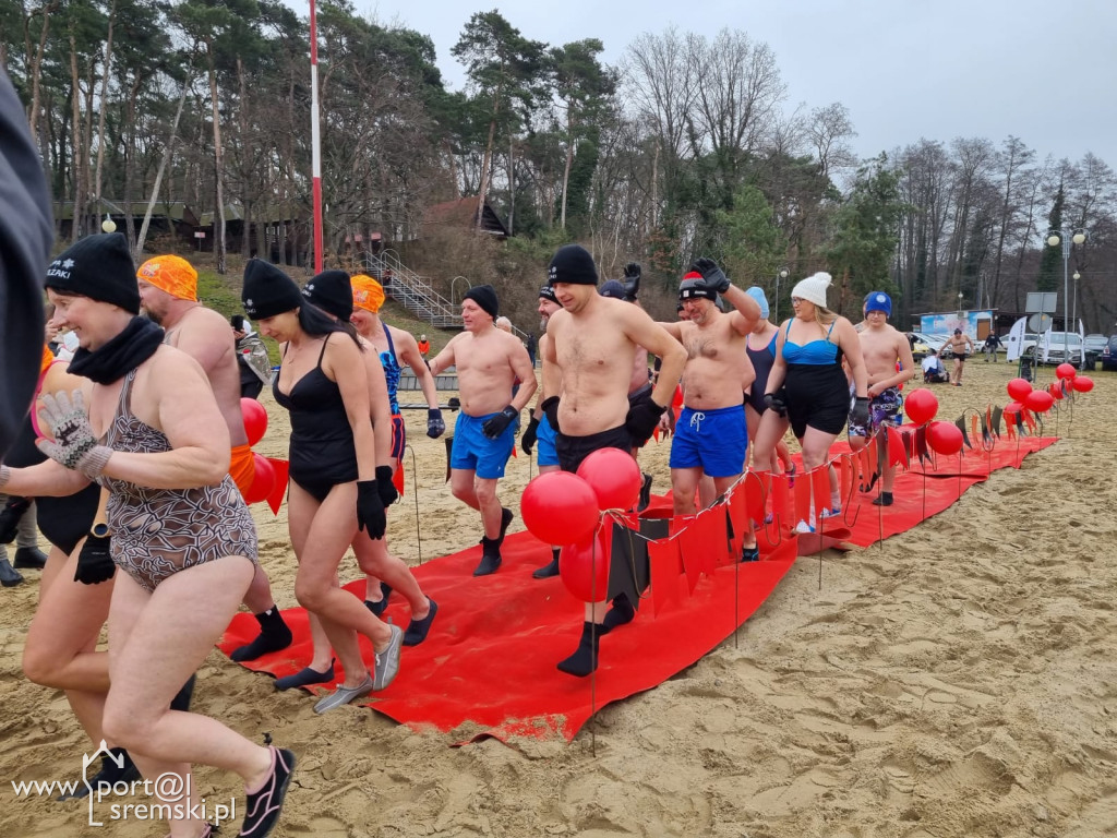 To było niesamowite walentynkowe morsowanie w Jarosławkach!