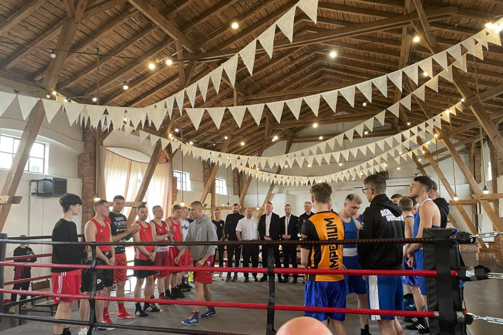 Mecz bokserski w Jarosławkach