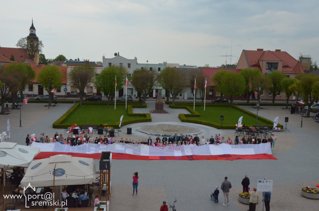 Ksiąski rynek na biało i czerwono