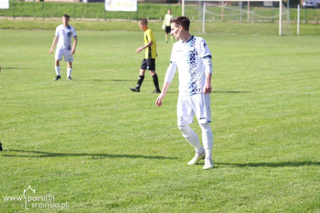 Zawisza Dolsk- Avia Kamionki