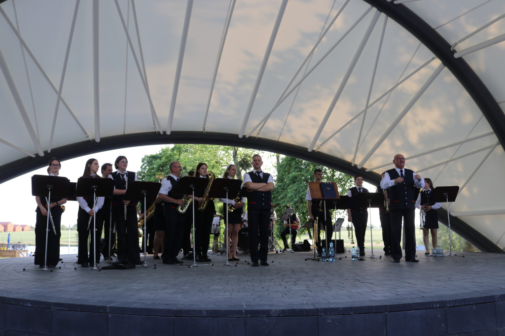 Koncert orkiestry w śremskim amfiteatrze