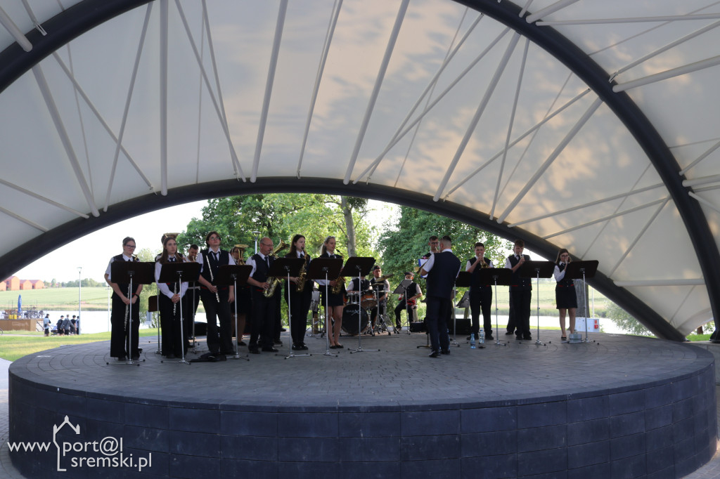Koncert orkiestry w śremskim amfiteatrze
