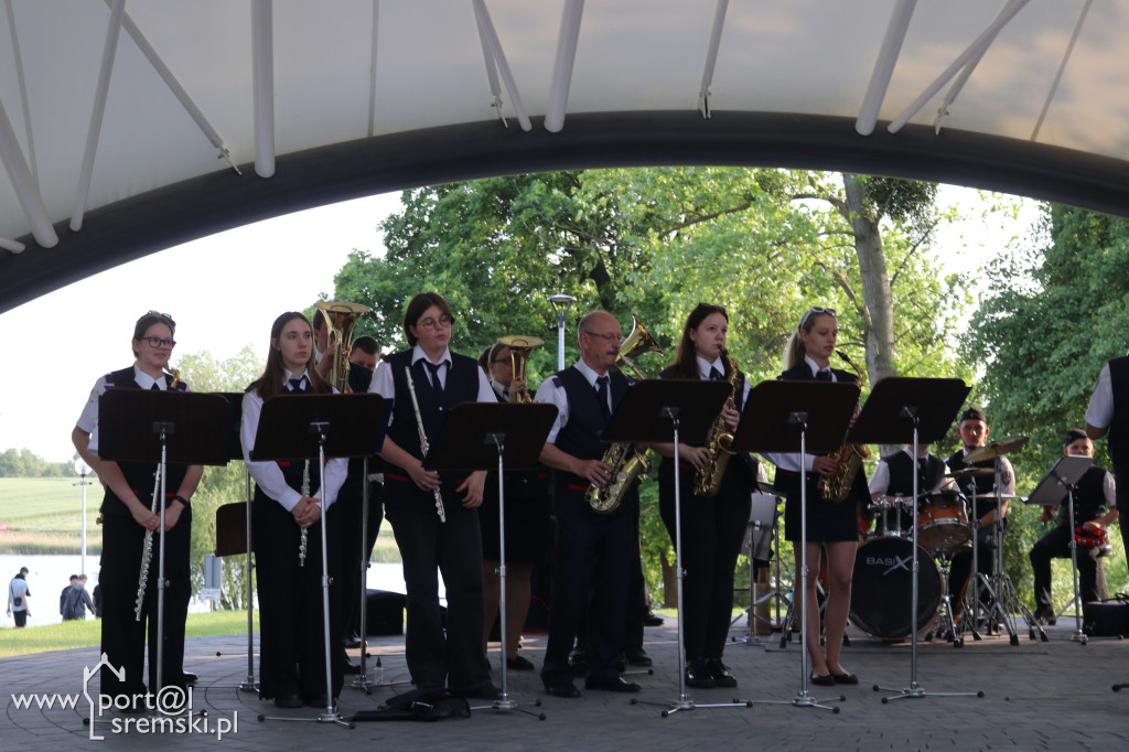 Koncert orkiestry w śremskim amfiteatrze