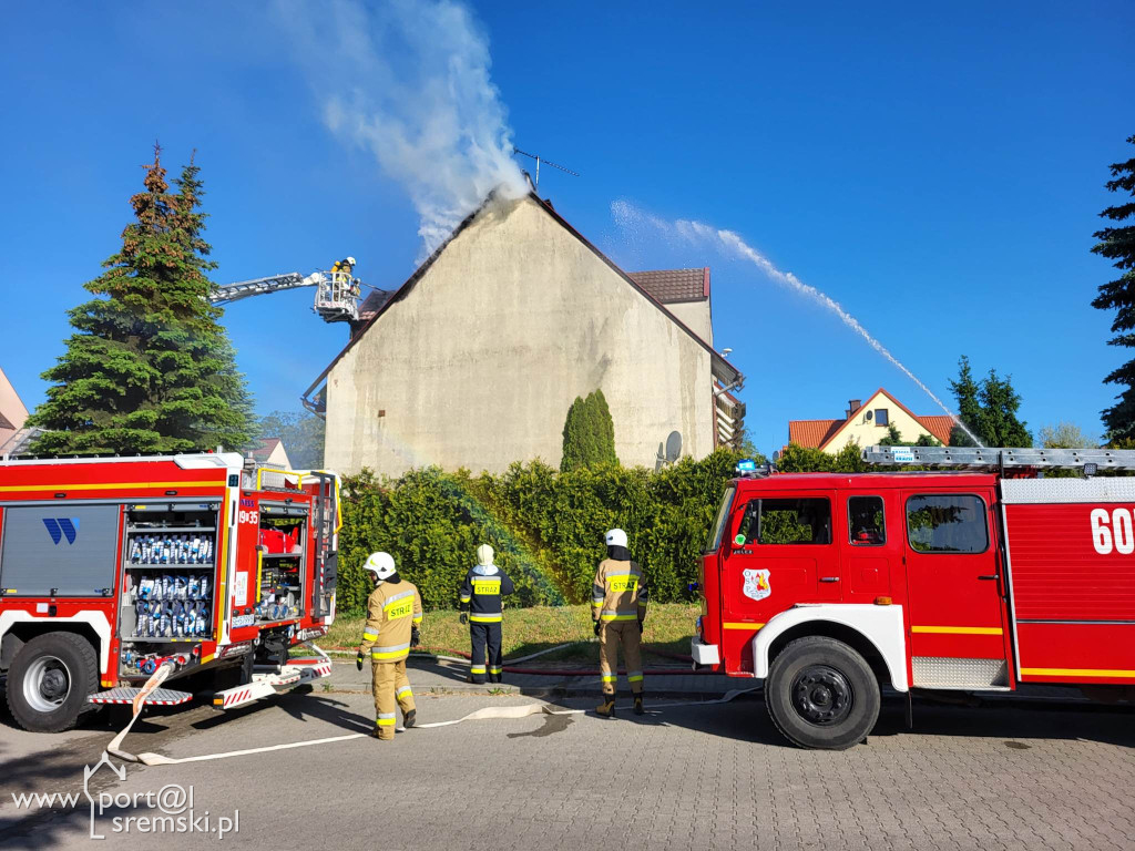 Pożar budynku przy ul. Brzechwy w Śremie