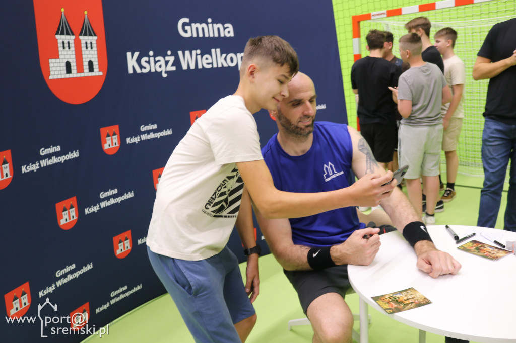 Marcin Gortat w Książu Wlkp.