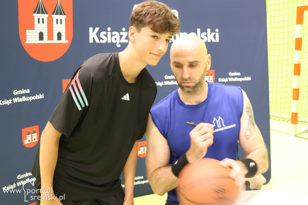 Marcin Gortat w Książu Wlkp.