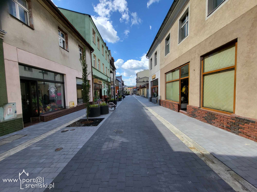 Zmodernizowany deptak w Śremie