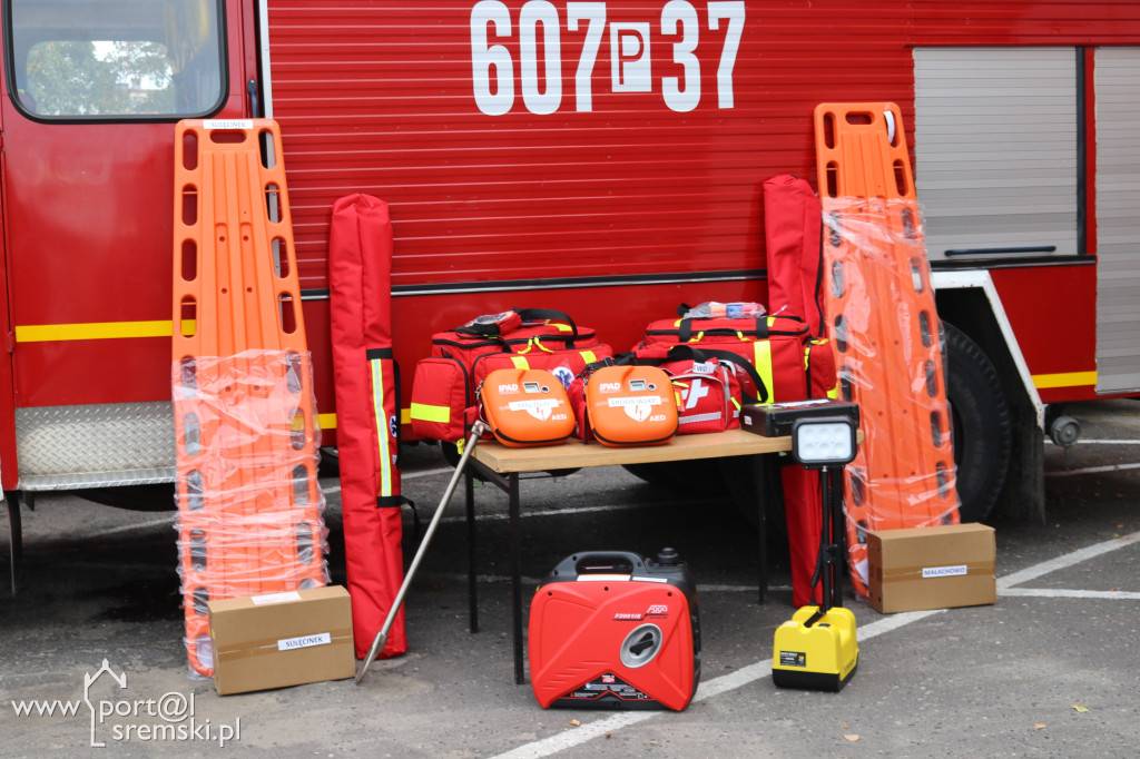 Przekazanie sprzętu jednostkom