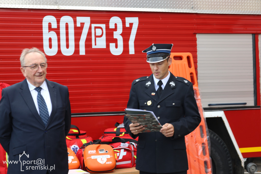 Przekazanie sprzętu jednostkom