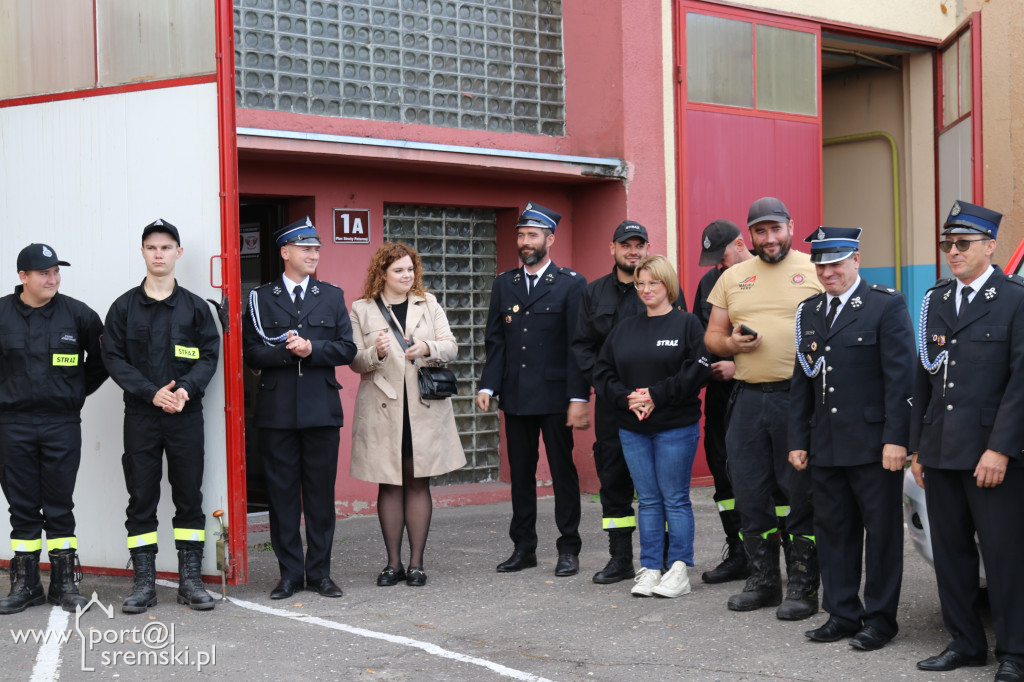 Przekazanie sprzętu jednostkom