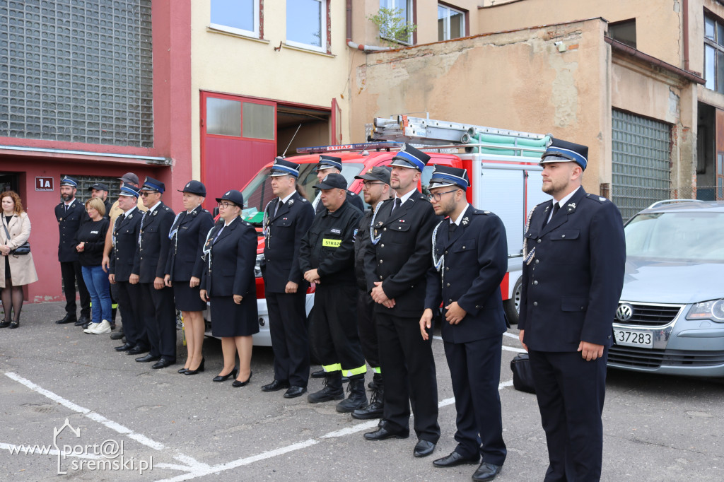 Przekazanie sprzętu jednostkom