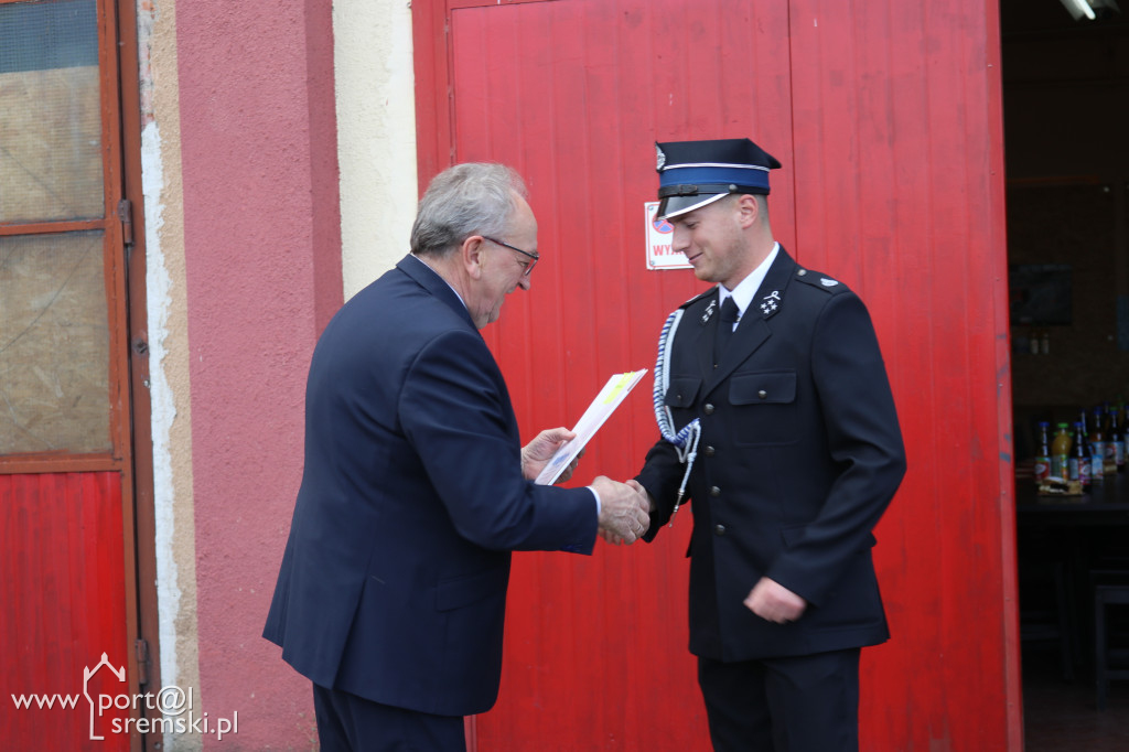 Przekazanie sprzętu jednostkom