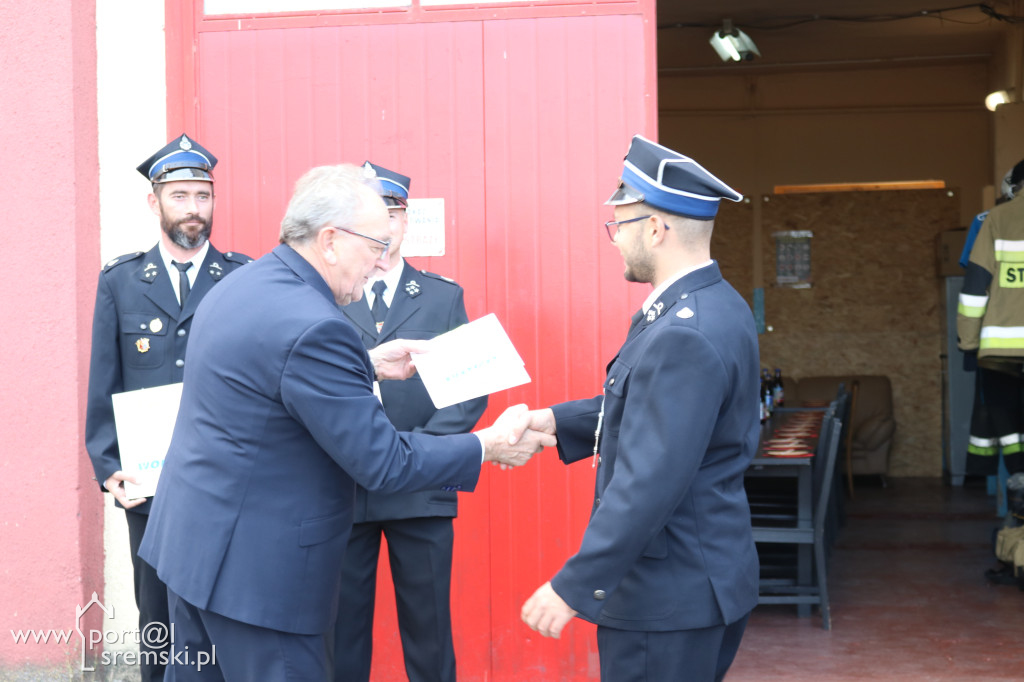 Przekazanie sprzętu jednostkom