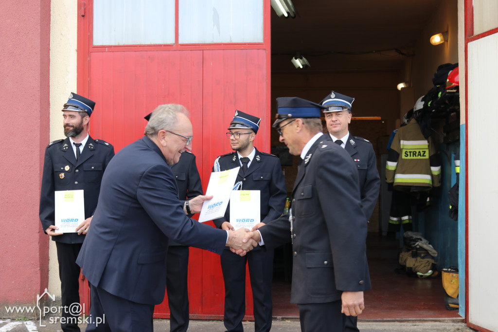 Przekazanie sprzętu jednostkom