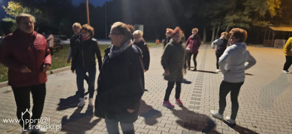 Ognisko z pszczołami, czyli jak seniorzy bawili