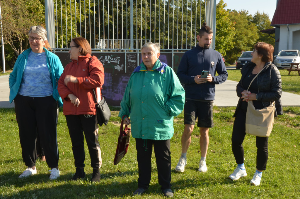 W Książu posadzili 500-letni dąb Wybickiego