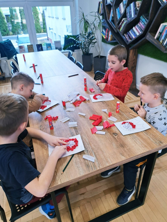 Warsztaty niepodległościowe w Książu