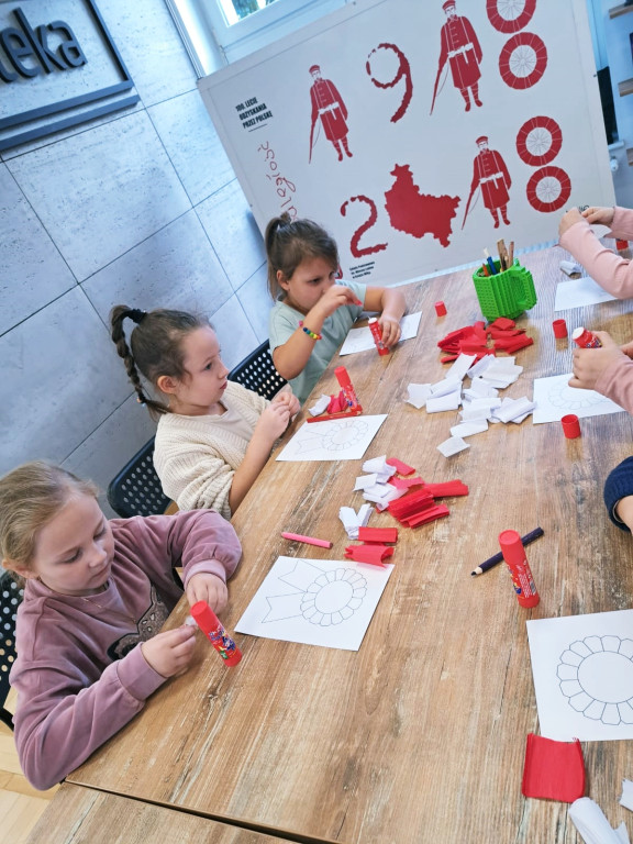 Warsztaty niepodległościowe w Książu