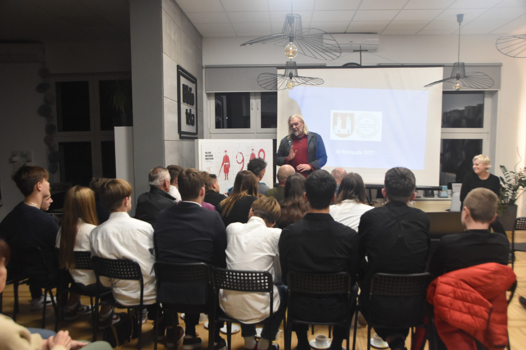 Droga do wolności Polski i Książa