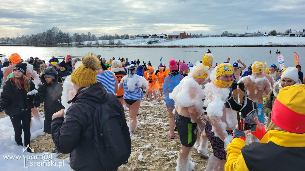 Charytatywna akcja - z sercem dla Mai i Ali