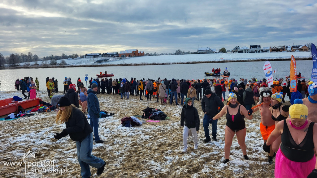 Charytatywna akcja - z sercem dla Mai i Ali