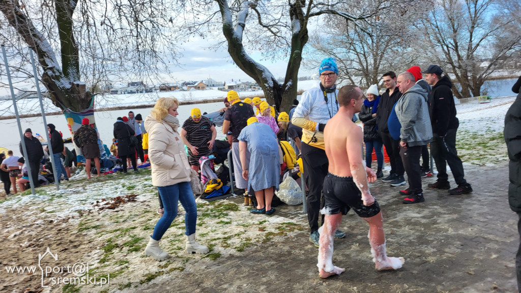 Charytatywna akcja - z sercem dla Mai i Ali