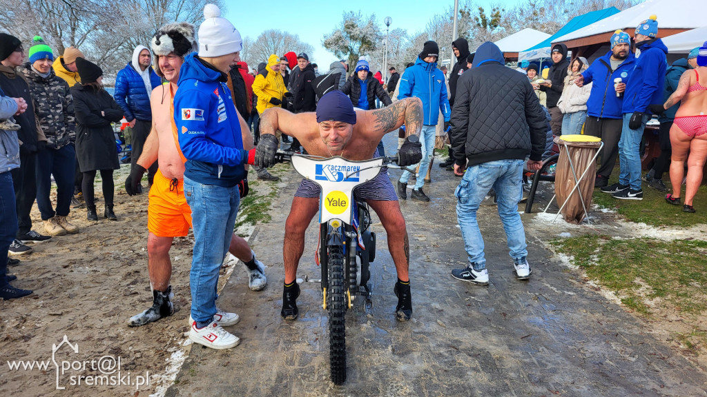 Charytatywna akcja - z sercem dla Mai i Ali